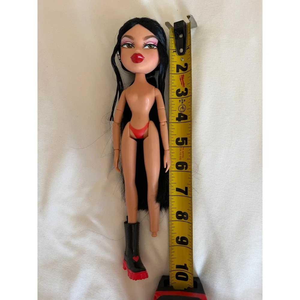 Bratz Jade Doll MGA Entertainment 2001 Long Black Hair Missing Foot for Parts